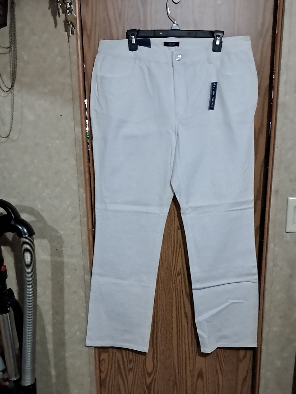 Chaps Women's Cream Straight-Leg Pants